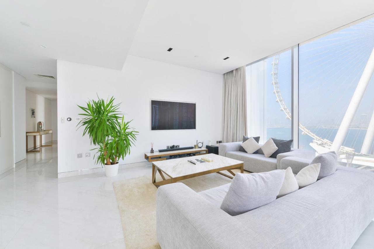 Spectacular 3 Bedroom Condo With Maids Room Facing The Dubai Eye Exteriör bild