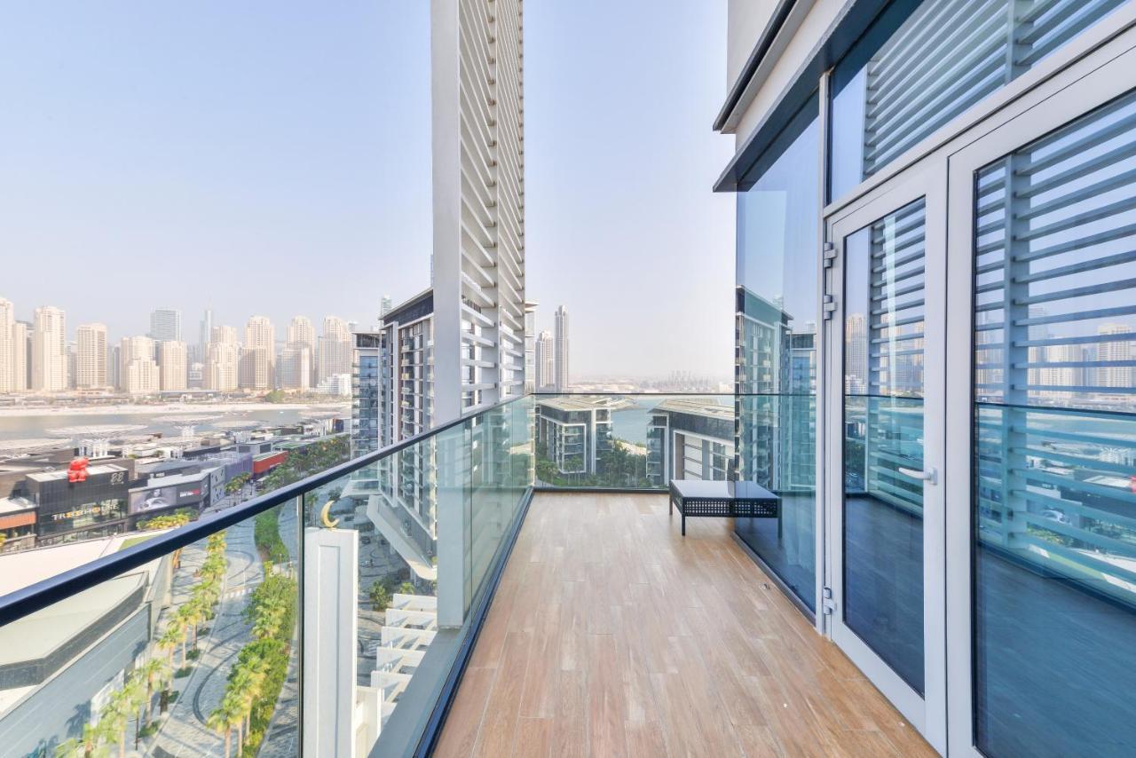 Spectacular 3 Bedroom Condo With Maids Room Facing The Dubai Eye Exteriör bild