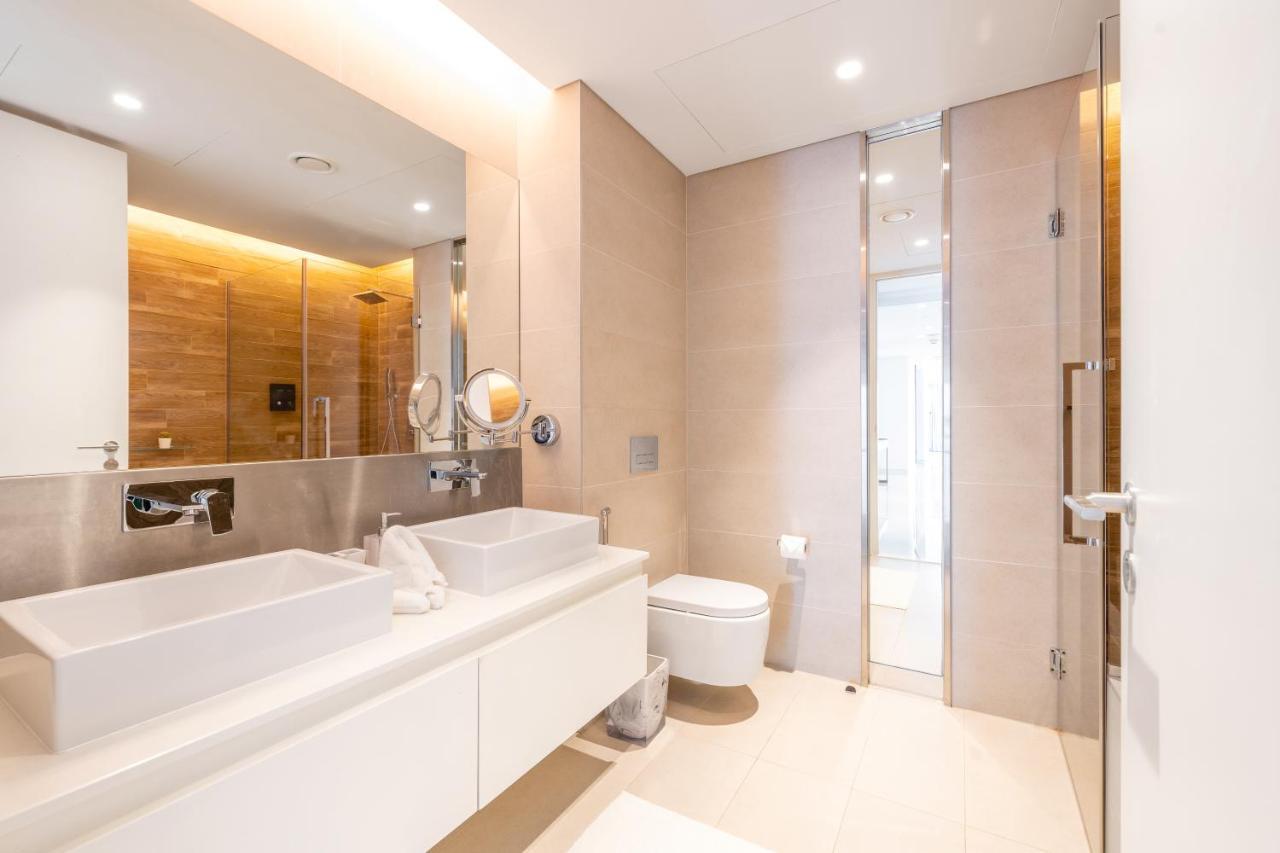 Spectacular 3 Bedroom Condo With Maids Room Facing The Dubai Eye Exteriör bild